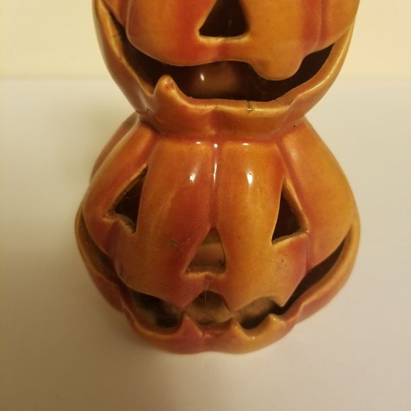 Jack-O-Lantern Tea Light Holder - Picture 4 of 7